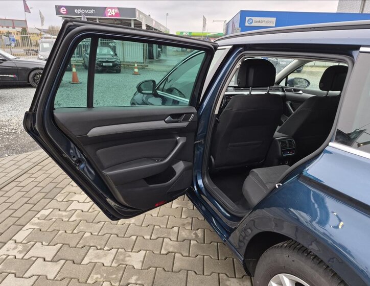 Volkswagen Passat Kombi 2,0 l 110 kw