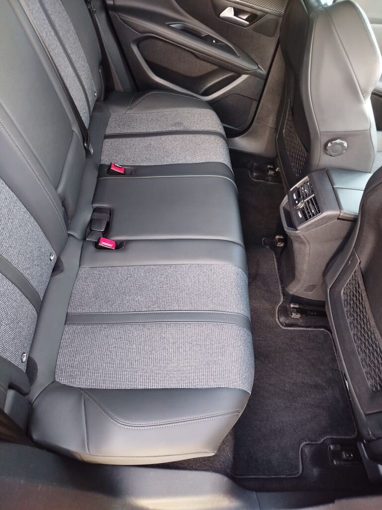 Peugeot 3008 SUV / Terénní 1,5 l 96 kw