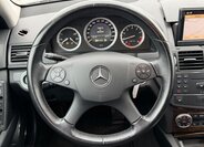 Mercedes-Benz Třídy C Sedan 1,8 l 135 kw