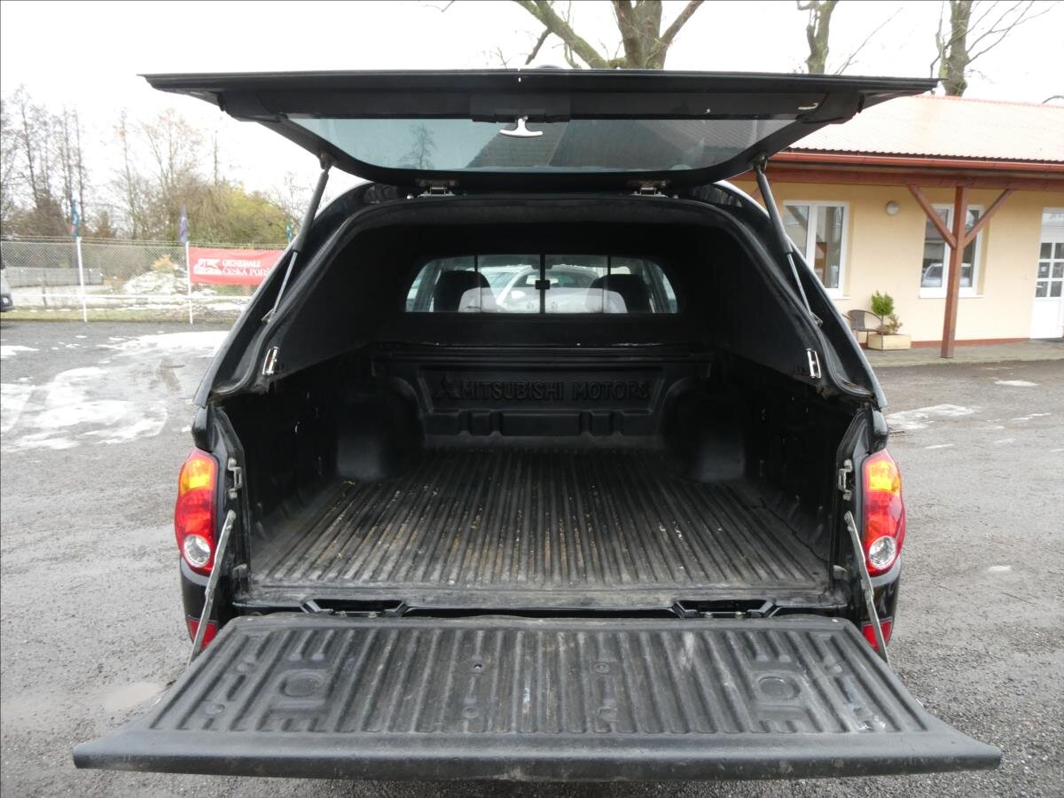 Mitsubishi L200 Pick-up 2,5 l 100 kw