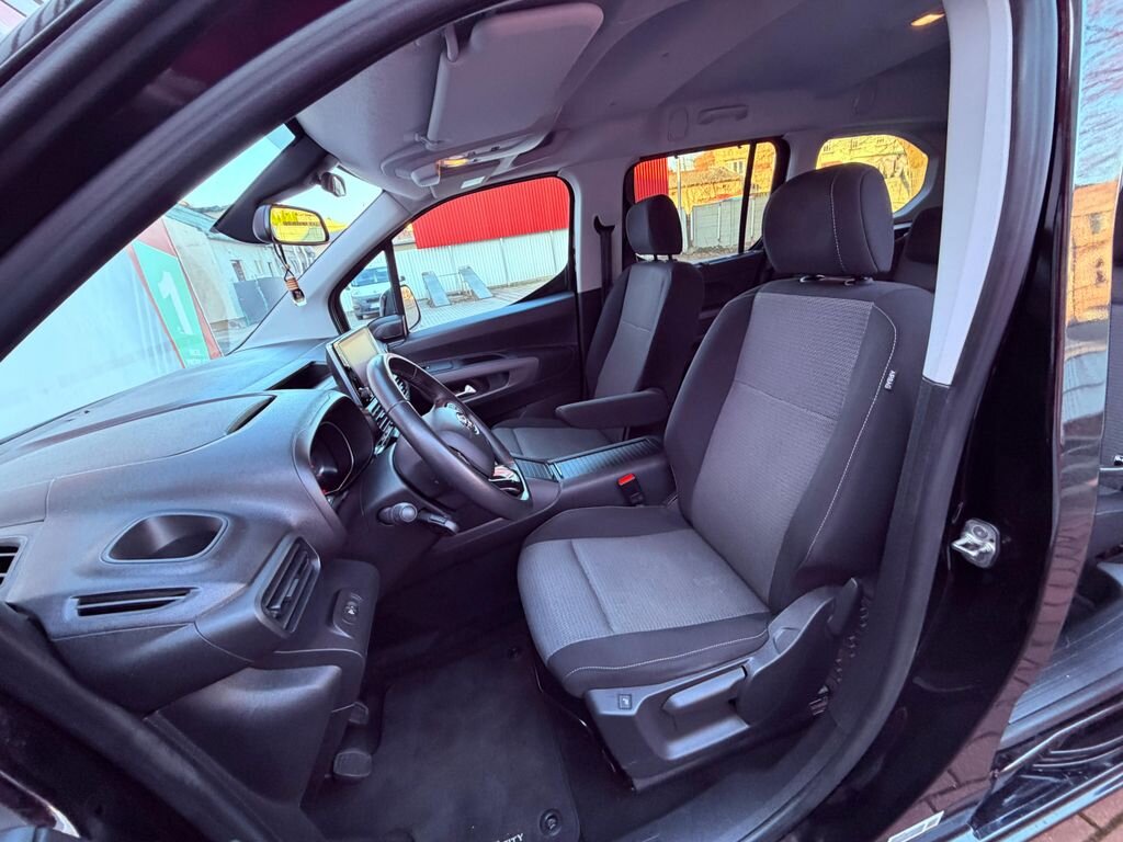 Toyota ProAce Kombi 1,5 l 96 kw