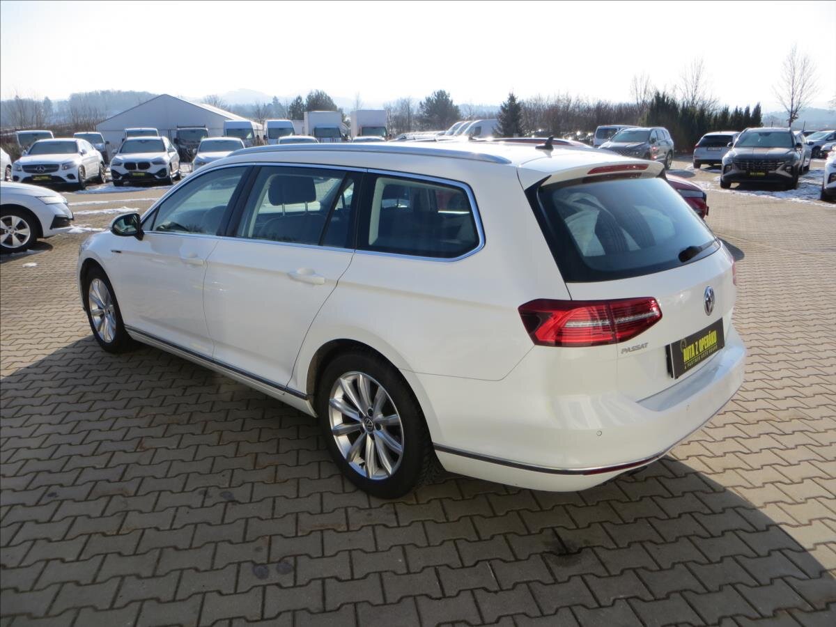Volkswagen Passat Kombi 2,0 l 140 kw