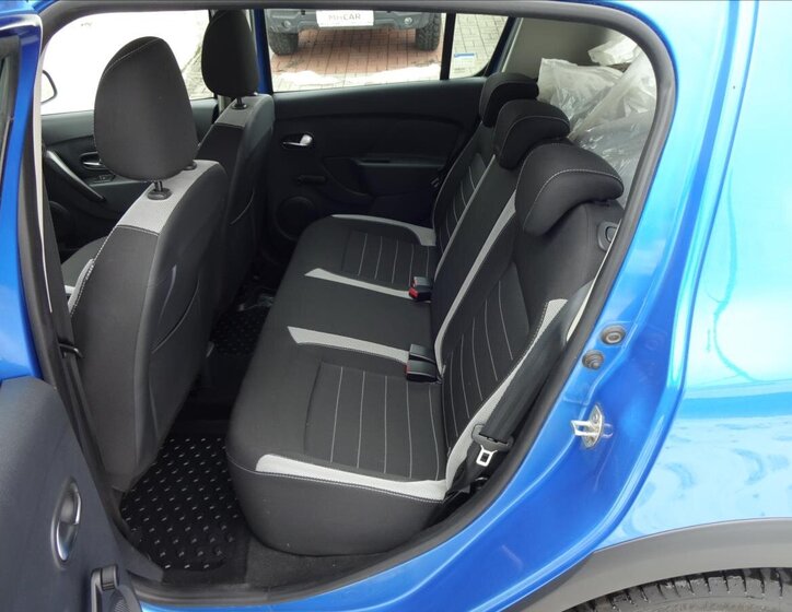 Dacia Sandero Hatchback 898,0 66 kw