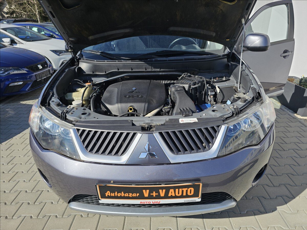 Mitsubishi Outlander SUV / Terénní 2,2 l 115 kw