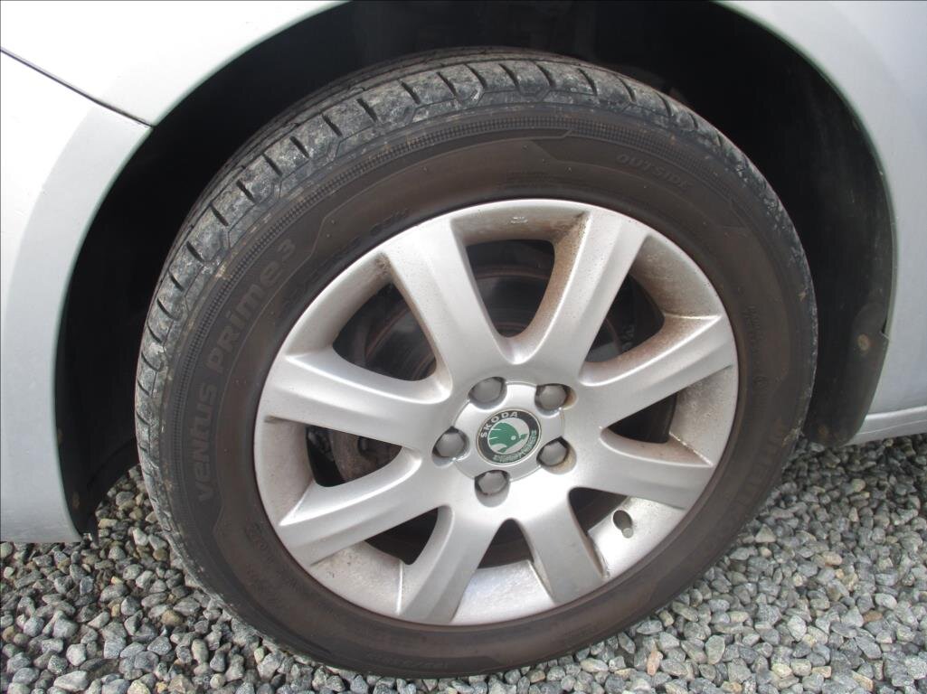 Škoda Roomster Kombi 1,2 l 63 kw