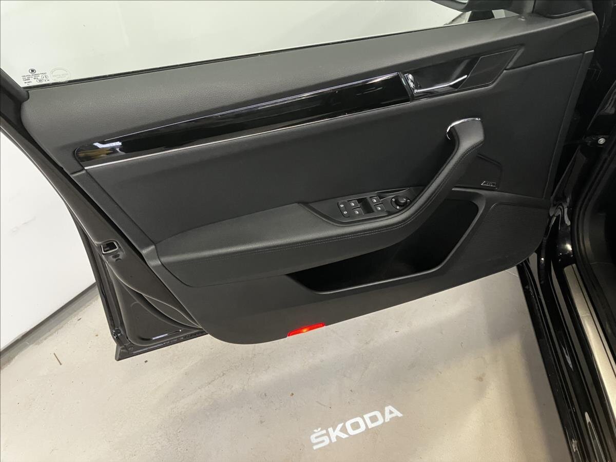 Škoda Superb Kombi 2,0 l 147 kw