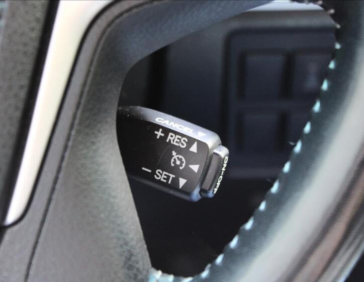 Toyota Land Cruiser 21