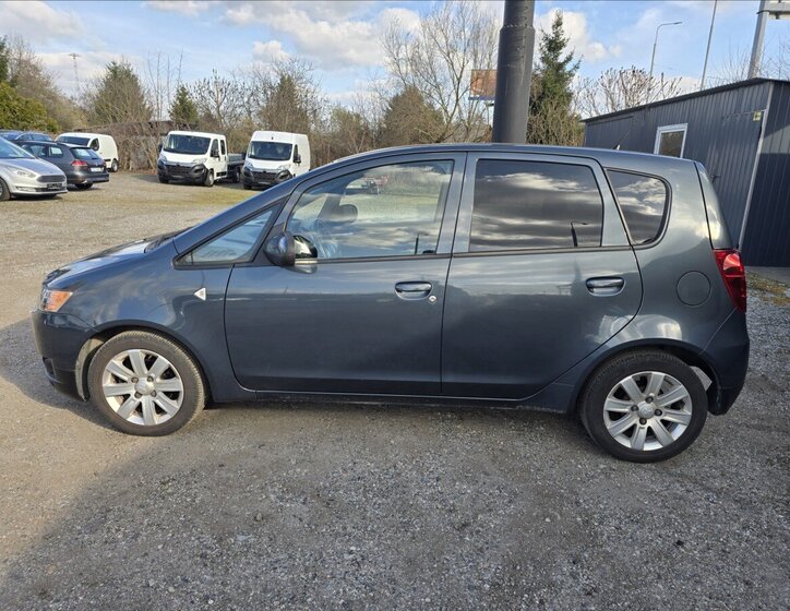 Mitsubishi Colt Hatchback 1,1 l 55 kw