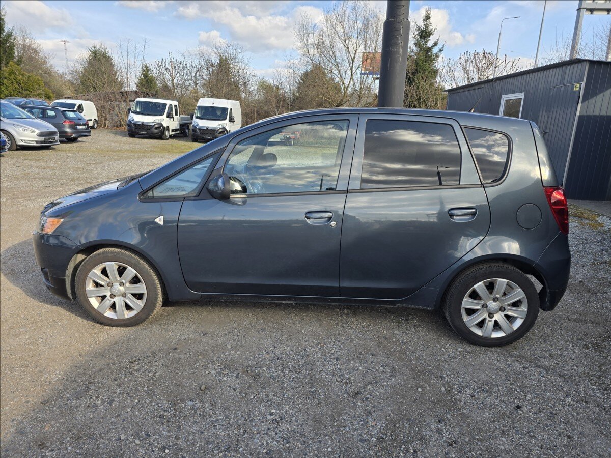Mitsubishi Colt Hatchback 1,1 l 55 kw