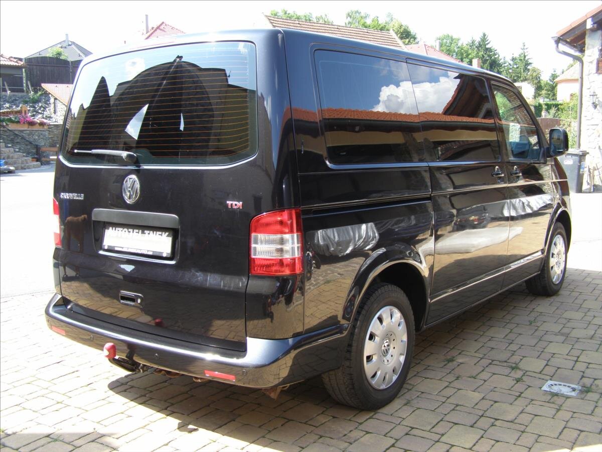 Volkswagen Caravelle MPV 2,5 l 128 kw