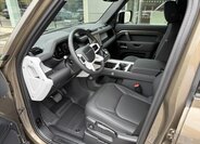 Land Rover Defender SUV 3,0 l 147 kw