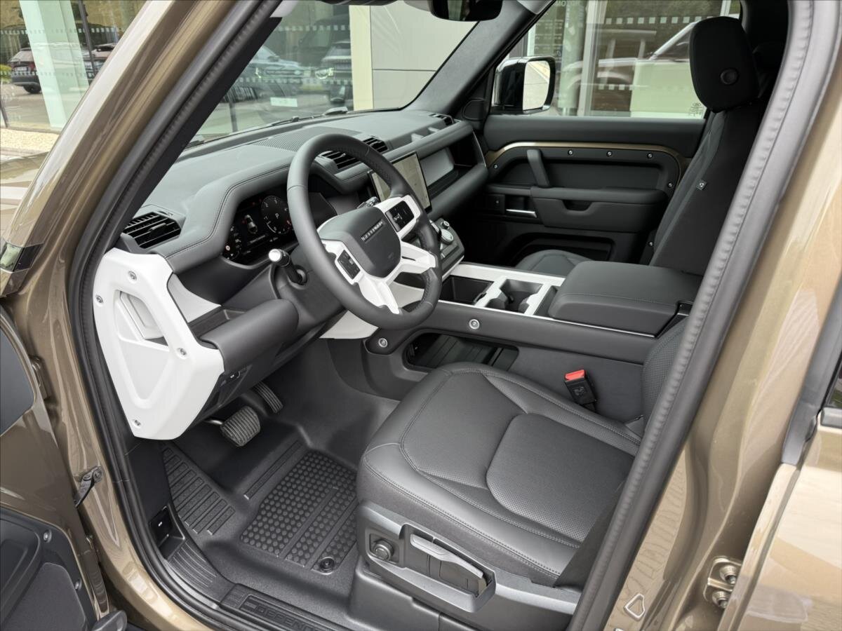 Land Rover Defender SUV 3,0 l 147 kw