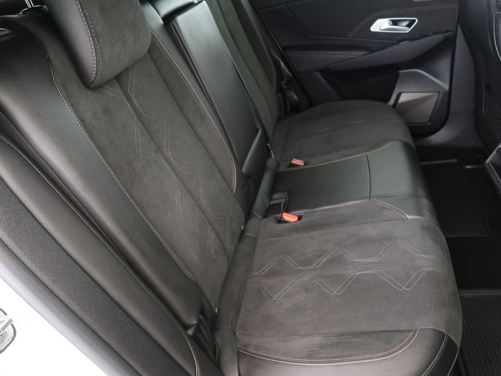 DS Automobiles DS7 Crossback SUV / Terénní 1,6 l 133 kw