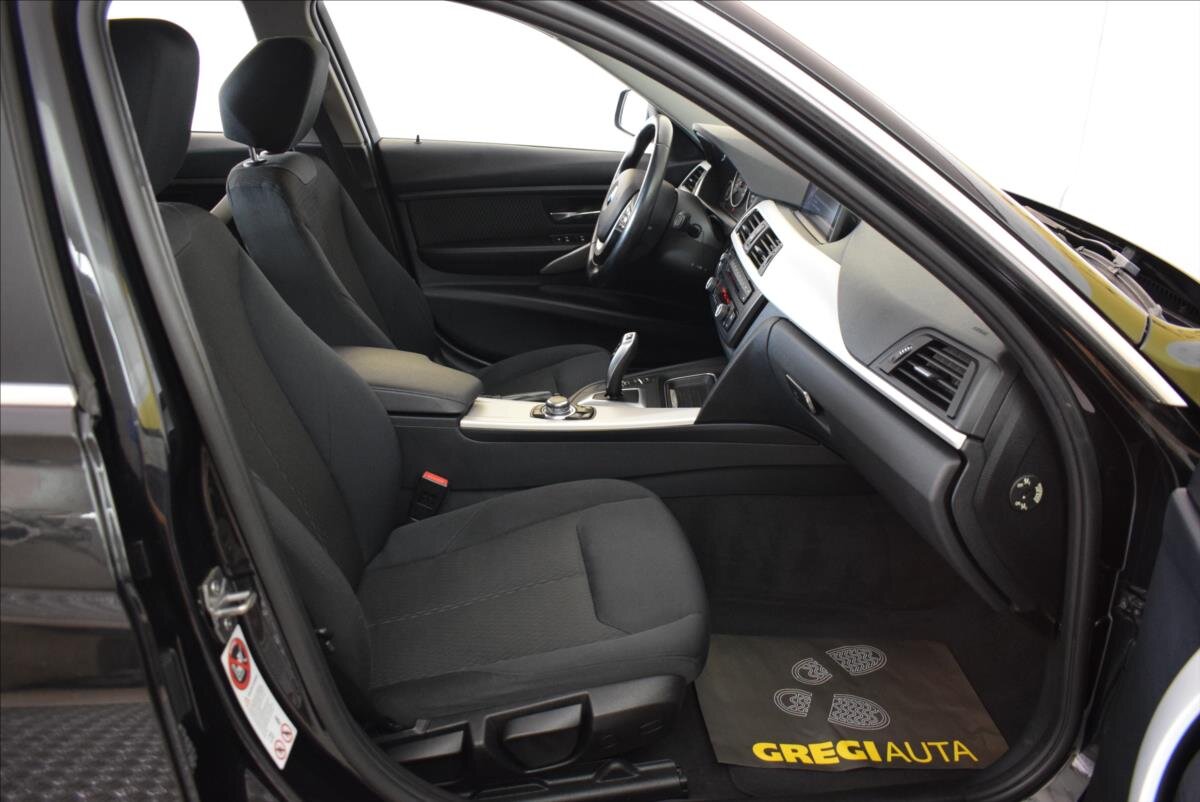 BMW Řada 3 Sedan / Limuzína 1,6 l 100 kw