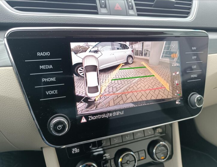 Škoda Superb Liftback 2,0 l 110 kw