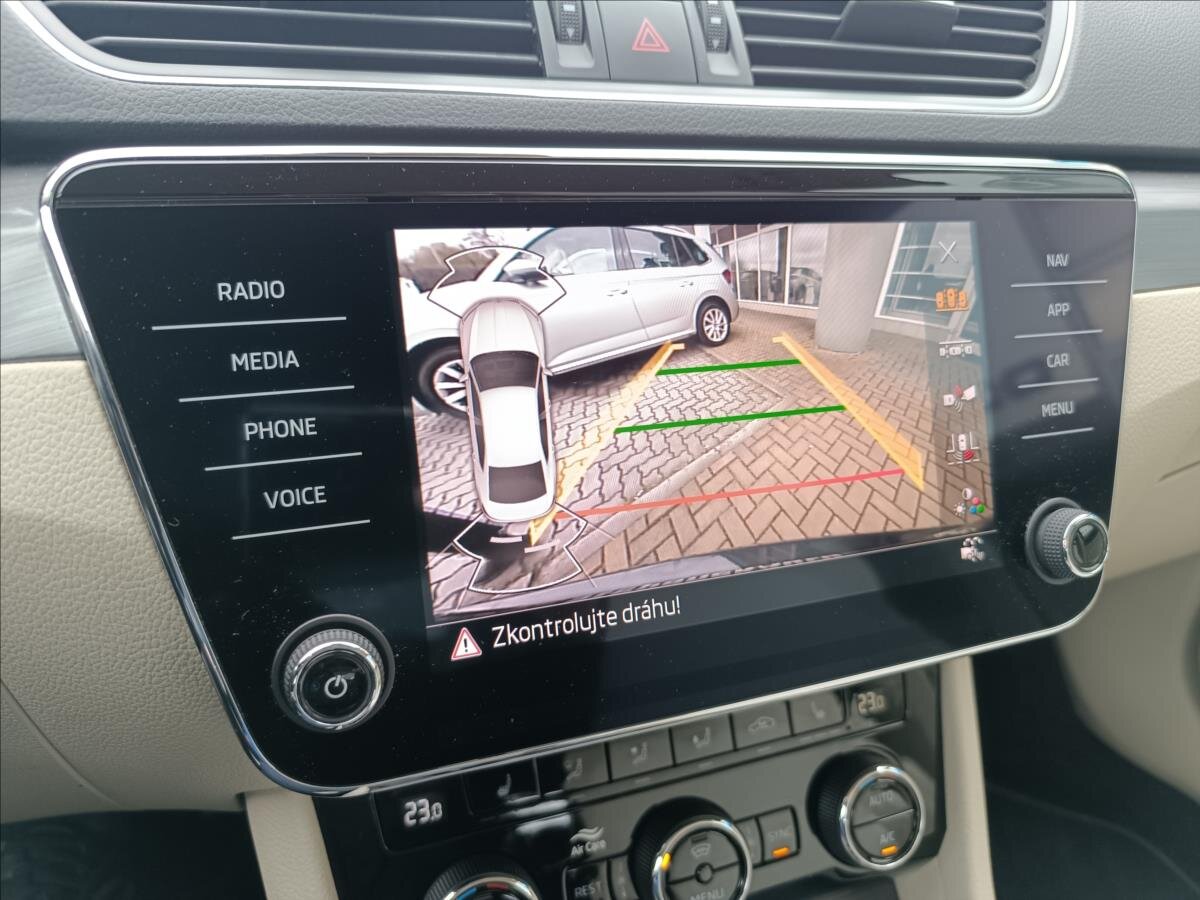 Škoda Superb Liftback 2,0 l 110 kw