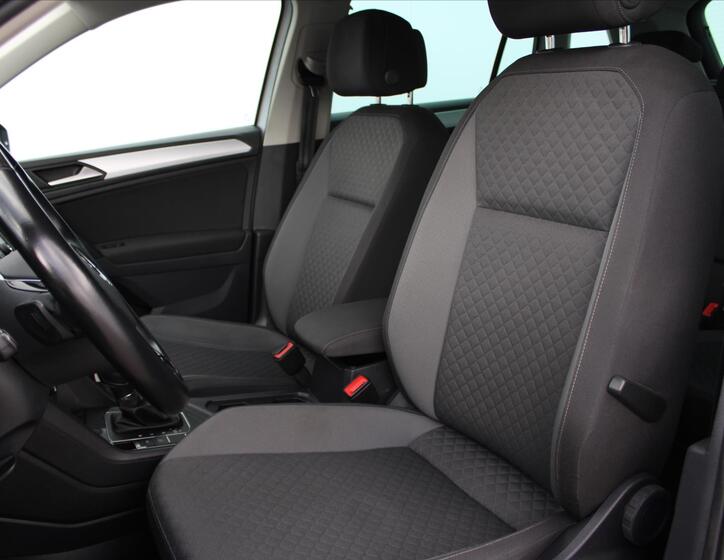 Volkswagen Tiguan 10