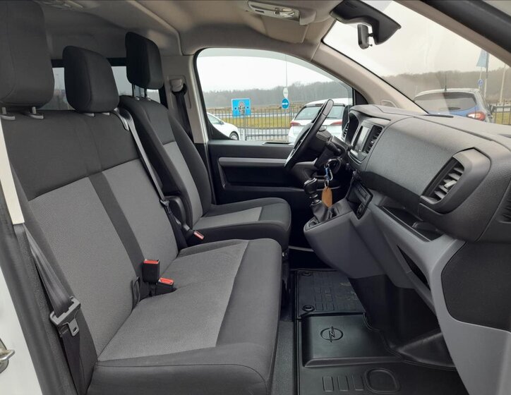 Opel Vivaro MPV 2,0 l 106 kw