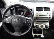Toyota Urban Cruiser Hatchback 1,3 l 74 kw
