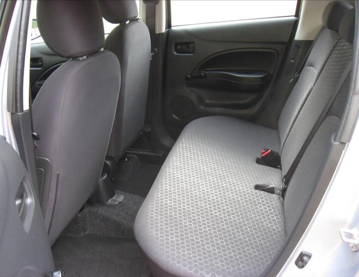 Mitsubishi Space Star 14