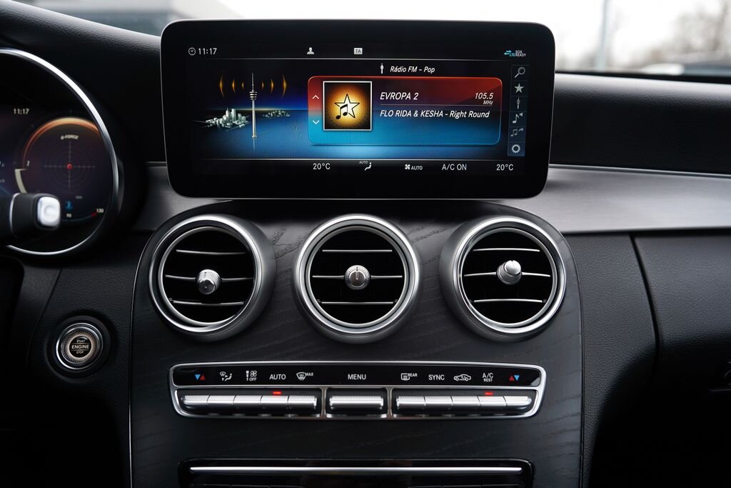 Mercedes-Benz Třídy C Sedan 2,0 l 143 kw