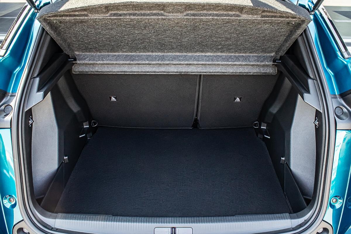 Peugeot 2008 SUV 1,2 l 100 kw