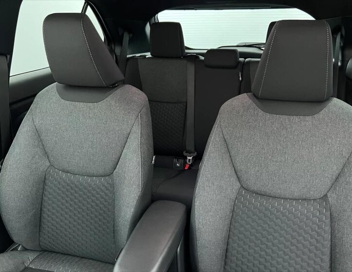 Toyota Yaris Cross 9