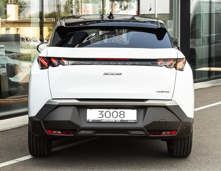 Peugeot 3008 SUV 1,2 l 105 kw