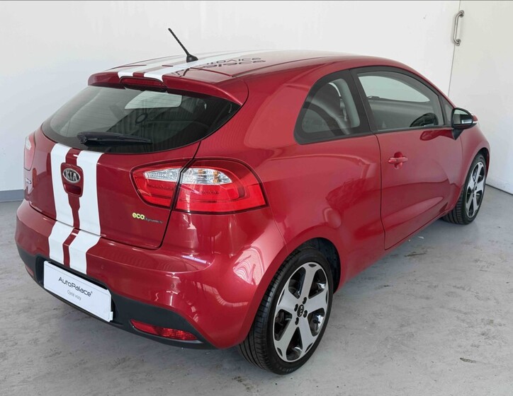 KIA Rio 4
