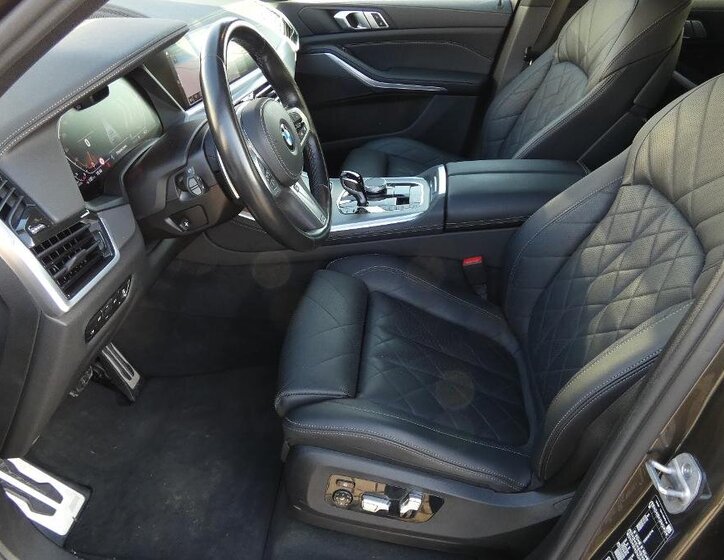 BMW X5 SUV / Terénní 3,0 l 195 kw