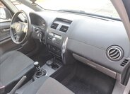 Suzuki SX4 Hatchback 1,9 l 88 kw