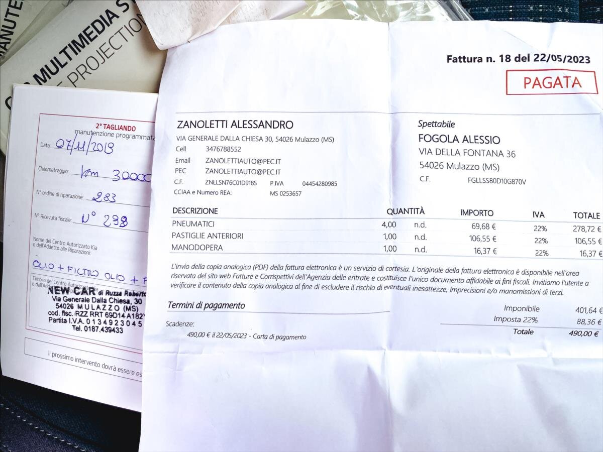 KIA Stonic SUV / Terénní 1,6 l 81 kw