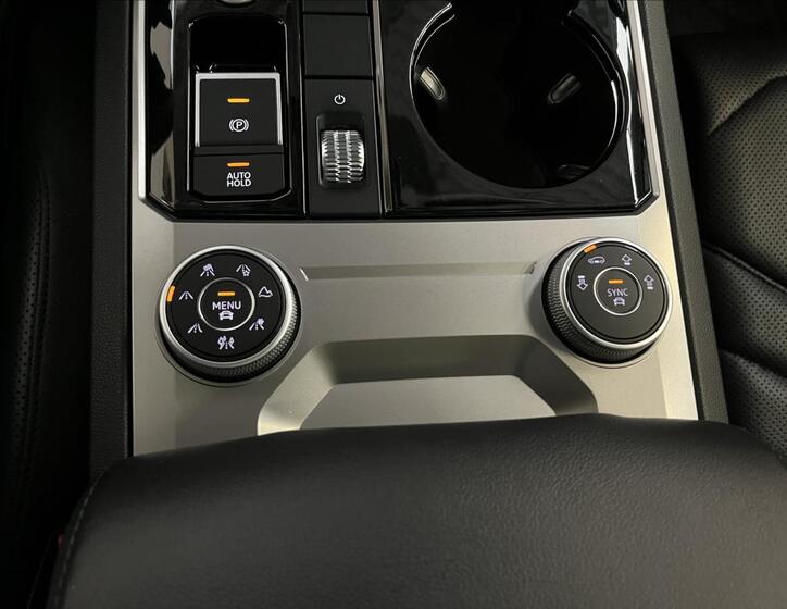 Volkswagen Touareg 18