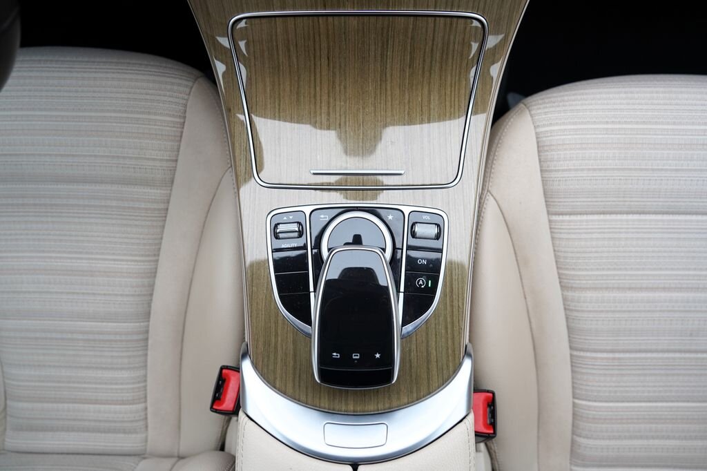 Mercedes-Benz Třídy C Sedan / Limuzína 1,6 l 115 kw