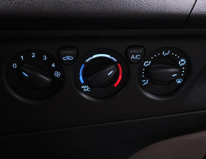 Ford Tourneo Custom Kombi 2,0 l 96 kw