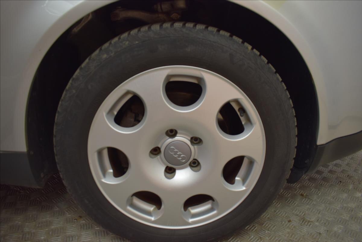 Audi A4 Sedan / Limuzína 2,0 l 96 kw