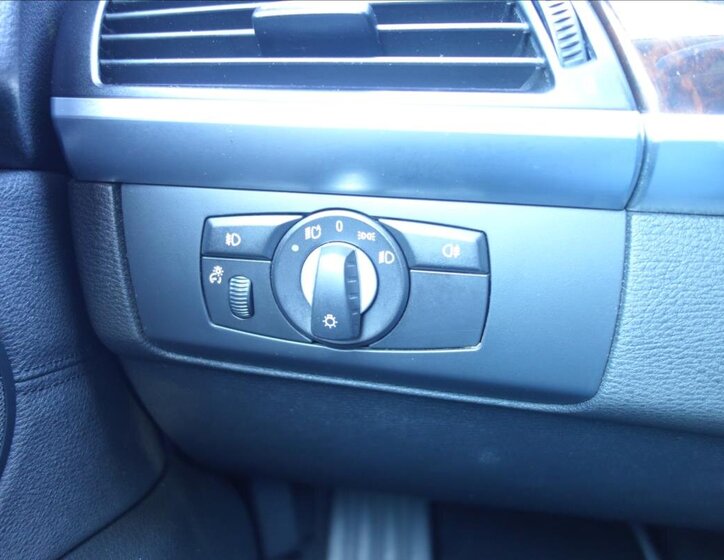 BMW X5 SUV / Terénní 3,0 l 225 kw