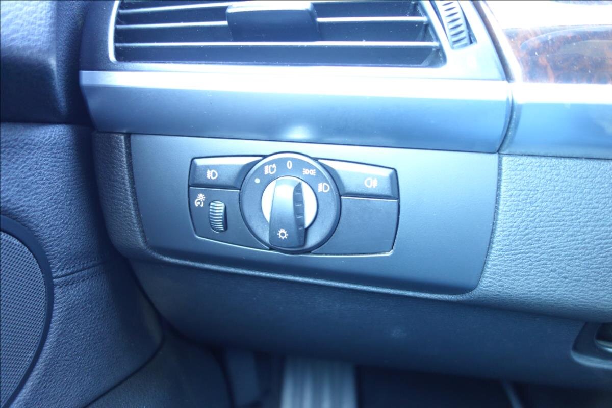 BMW X5 SUV / Terénní 3,0 l 225 kw