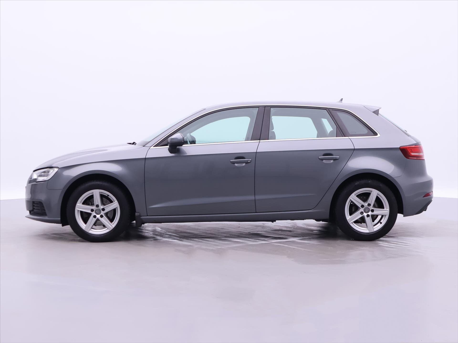 Audi A3 Hatchback 999,0 85 kw