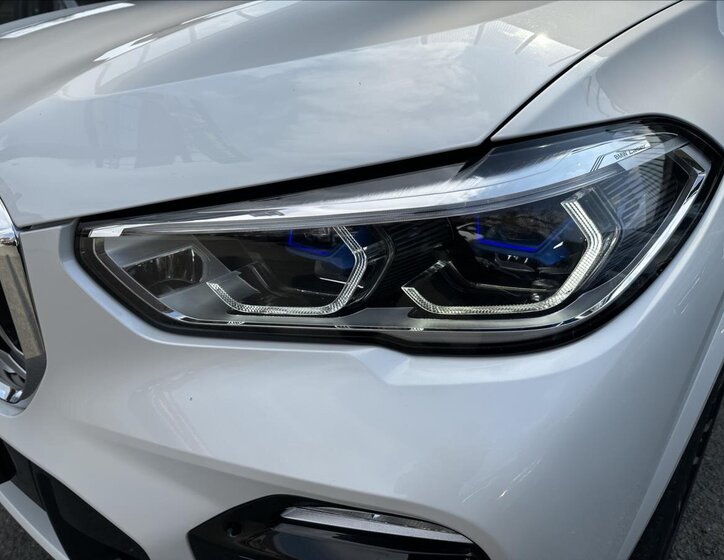 BMW X5 SUV / Terénní 3,0 l 195 kw