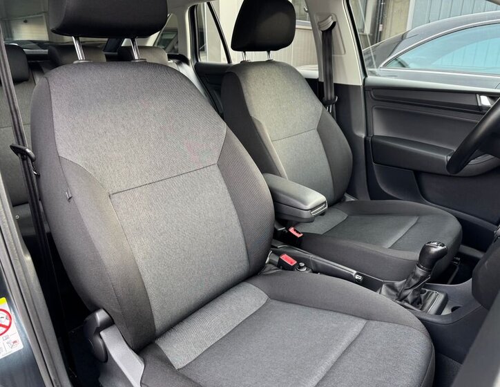 Škoda Rapid Hatchback 999,0 70 kw