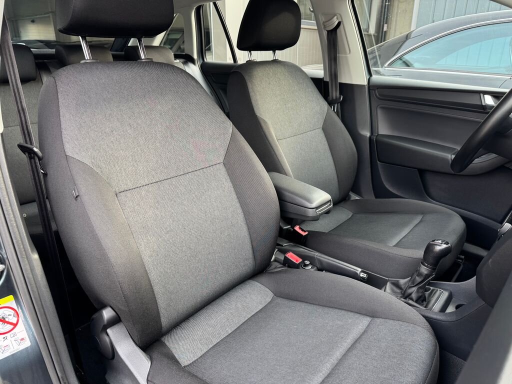 Škoda Rapid Hatchback 999,0 70 kw