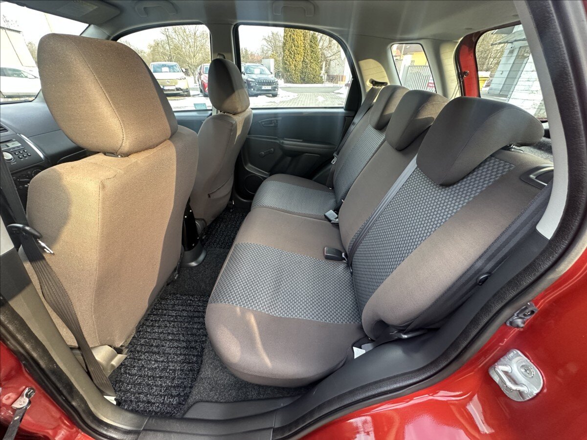 Fiat Sedici Hatchback 1,6 l 79 kw