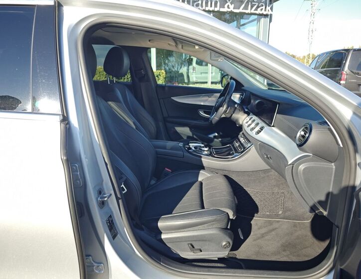 Mercedes-Benz Třídy E 19