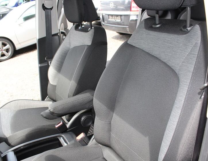 Citroën Grand C4 Picasso 22