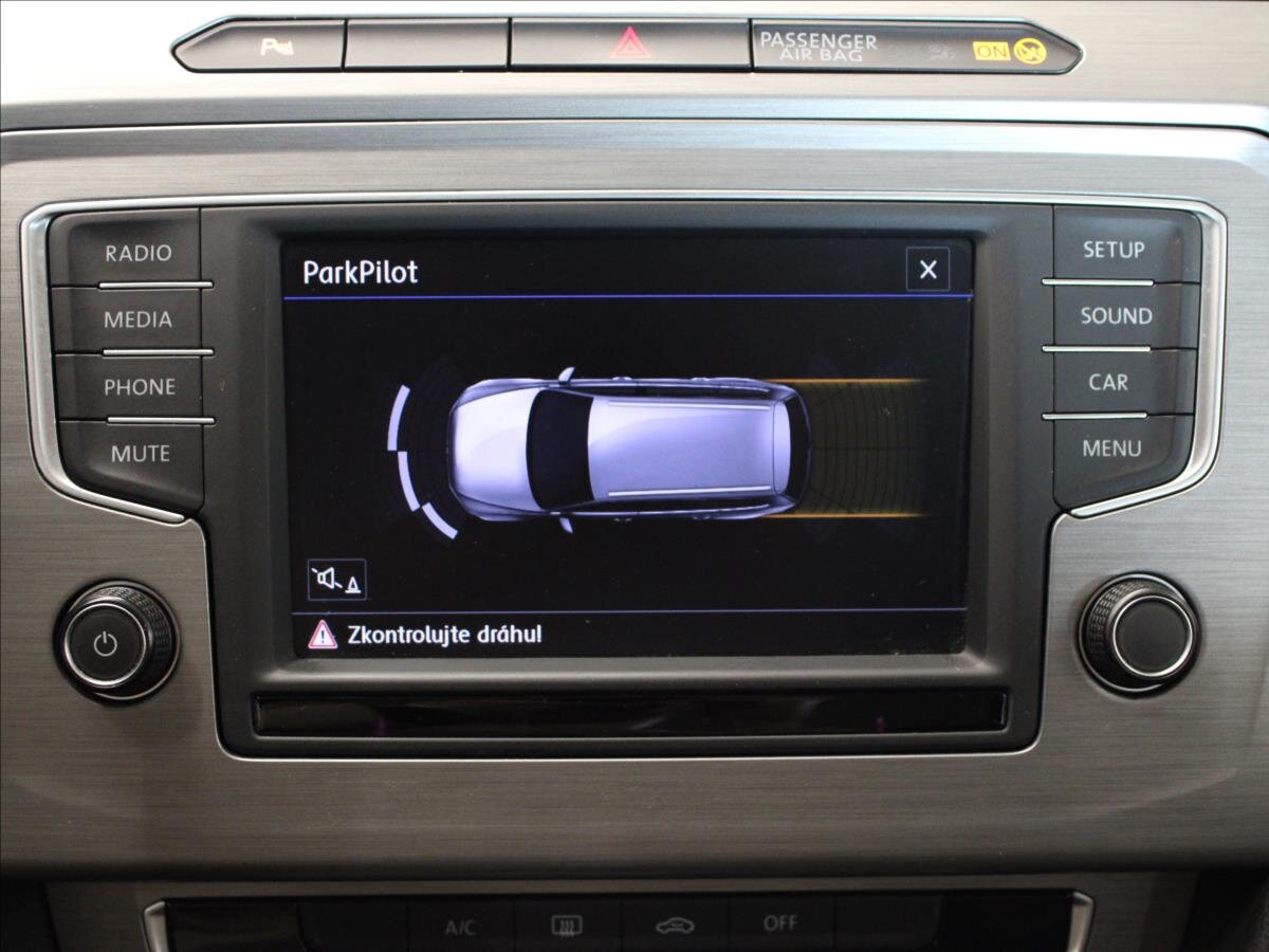 Volkswagen Passat Kombi 2,0 l 110 kw