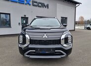 Mitsubishi Outlander SUV 2,4 l 225 kw
