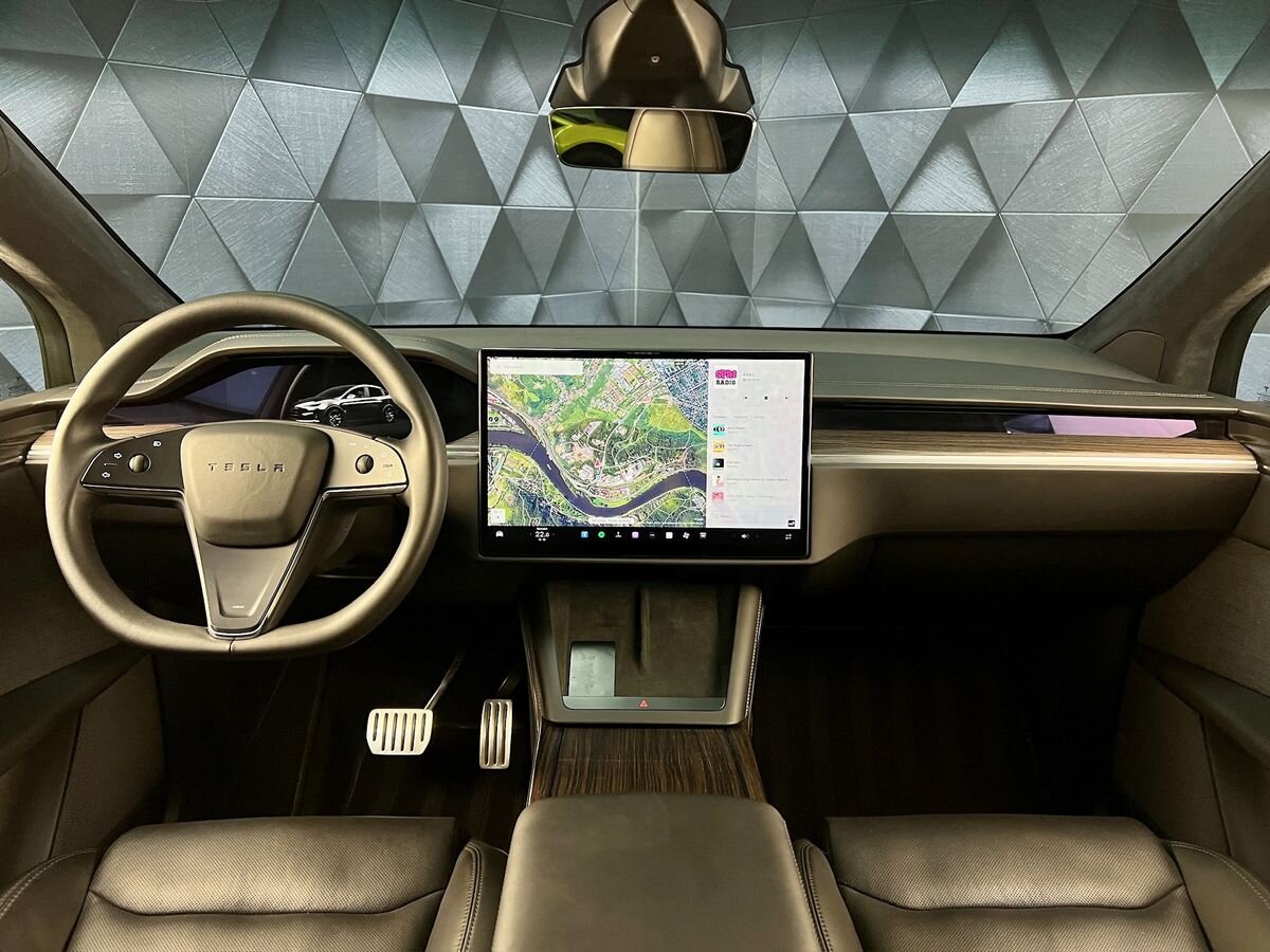 Tesla Model X SUV / Terénní 0,0 493 kw