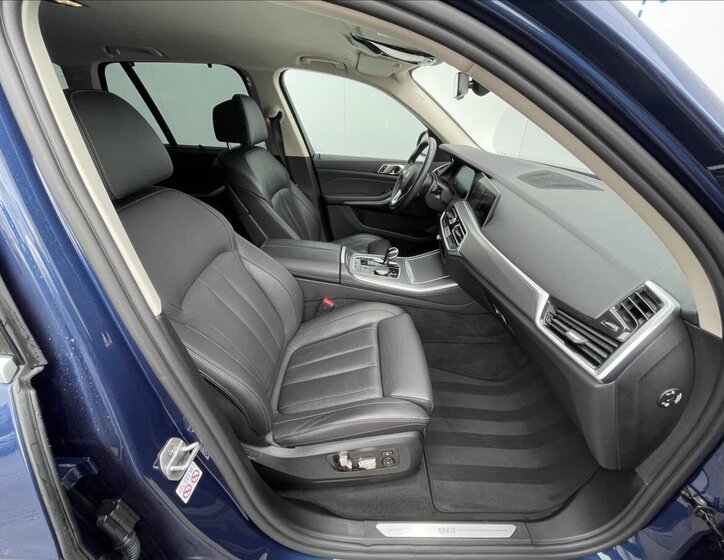 BMW X5 SUV 3,0 l 245 kw