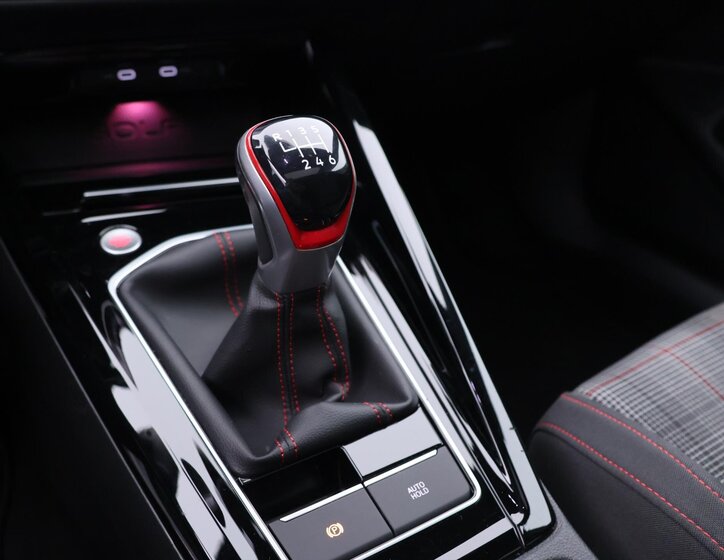 Volkswagen Golf Hatchback 2,0 l 180 kw